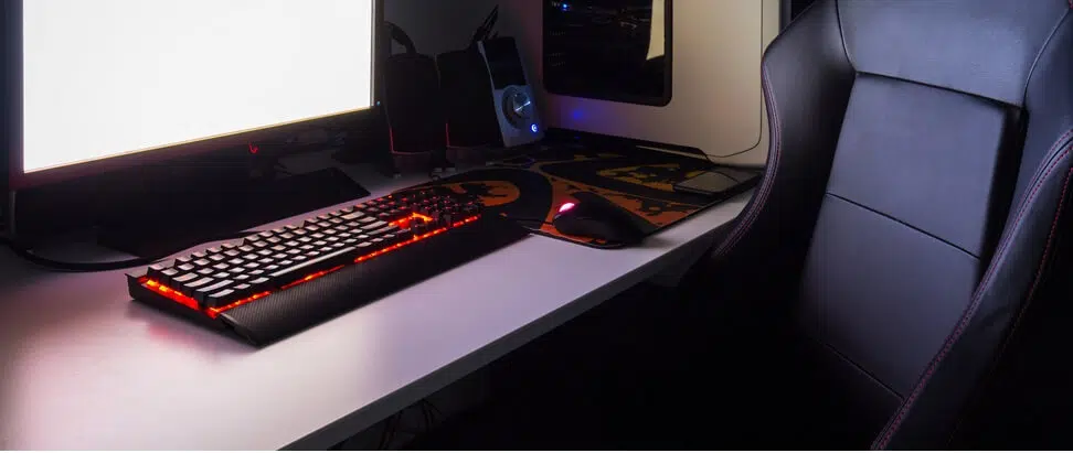 teclado-en-habitacion-gamer